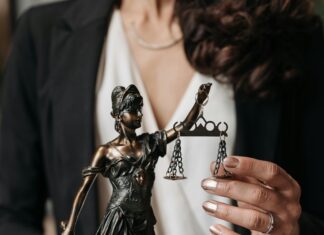 Defense Attorneys Near Me: How To Find The Best Legal Support